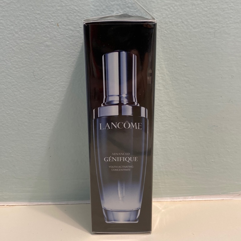 Lancôme Génifique Radiance Boosting Serum, 1.69oz/50mL NIB